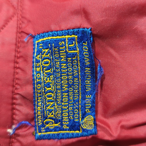 Vintage red plaid Pendleton wool button down shirt size large - Picture 8 of 9